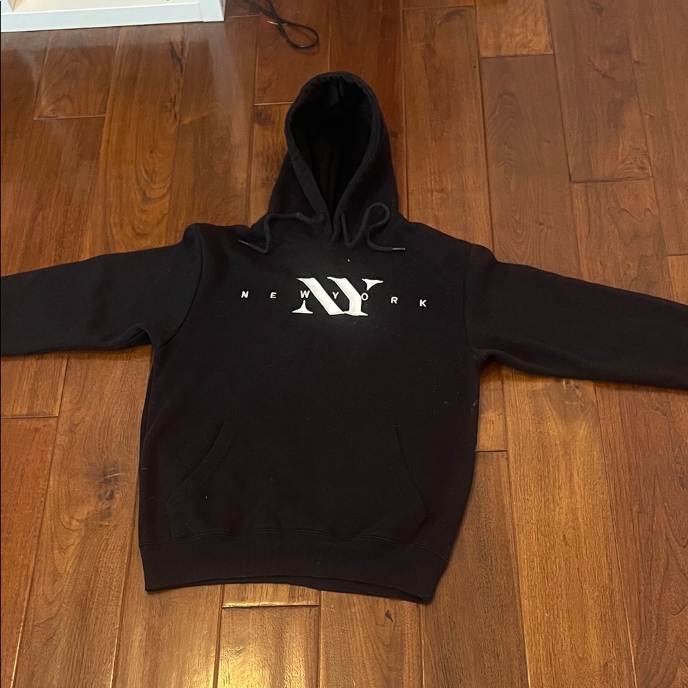 Black Hoodie with New York Print
